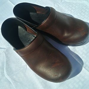 Dansko Dark brown leather slides/clogs